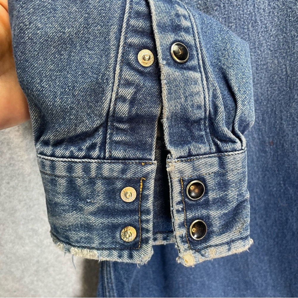 Carhartt Vintage Thrashed Pearl Snap Denim Shacket Button Down Shirt - Picture 5 of 8